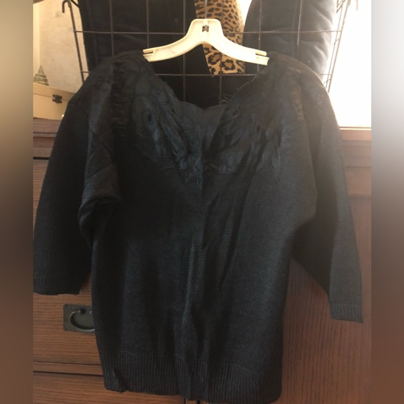 Uno & Una vintage sweater satin cut out flowers shiny knit v back elbow sleeves - Picture 5 of 12